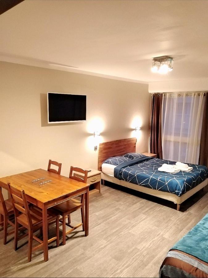 Appartements Boulevard Des Pyrenees Pau Exteriör bild