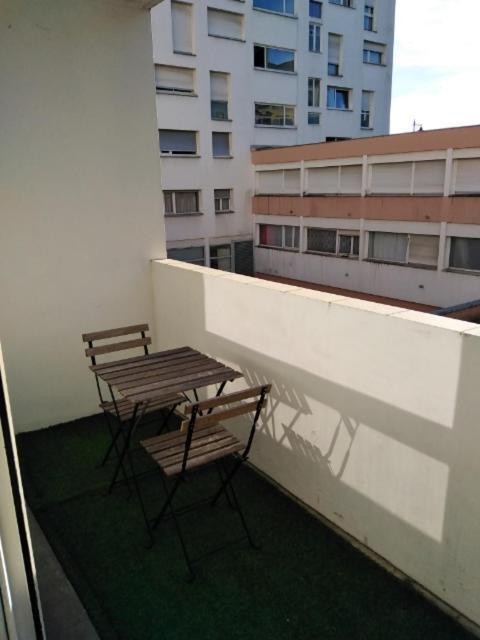 Appartements Boulevard Des Pyrenees Pau Exteriör bild